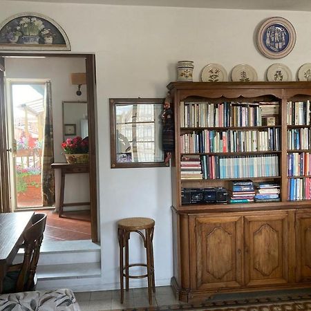 Attico In Piazza Santa Croce Apartment ฟลอเรนซ์ ภายนอก รูปภาพ
